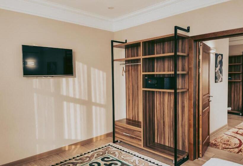 استودیو استاندارد با تخت کینگ, Resident Bishkek