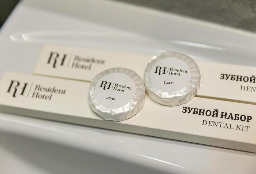 اتاق لوکس, Resident Bishkek