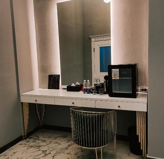 سوییت اجرایی, Resident Bishkek