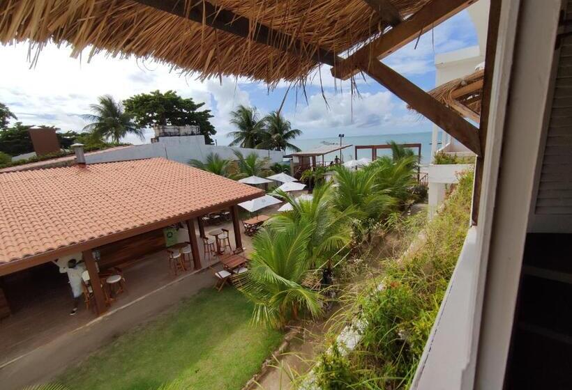 اتاق استاندارد سه نفره, Barra Lounge