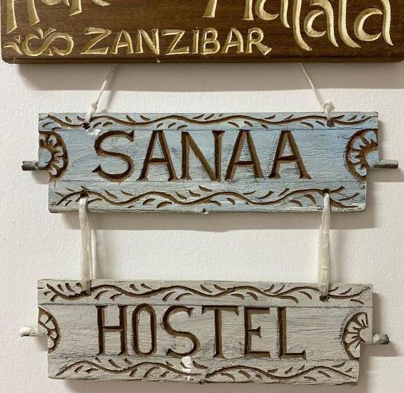 标准三人间, Sanaa Hostel