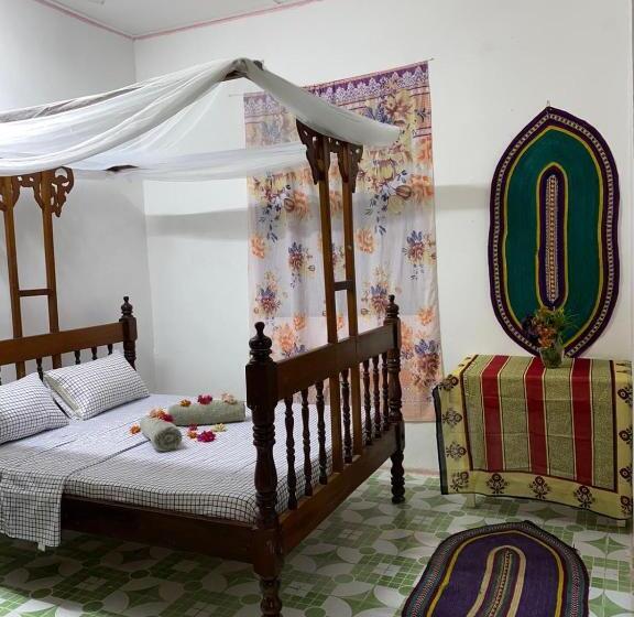 经济房, Sanaa Hostel