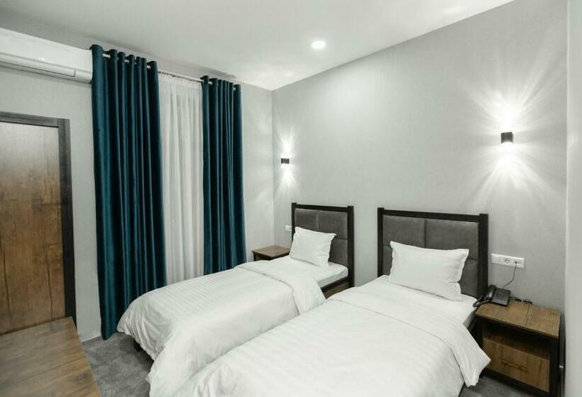 اتاق استاندارد, Merci