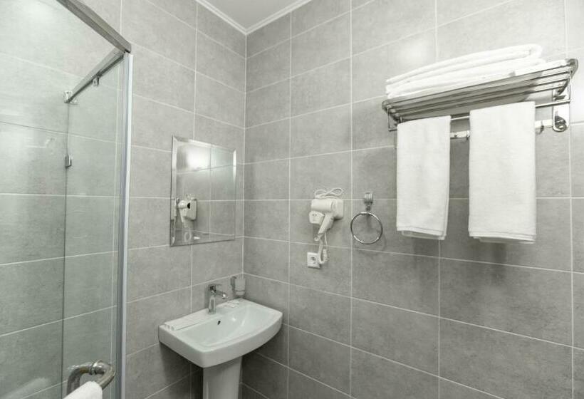 اتاق استاندارد, Merci