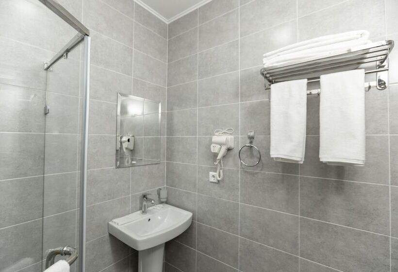 اتاق استاندارد, Merci