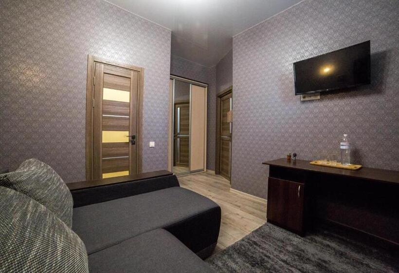 Pokój Standard, Hollywood