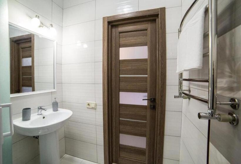 Pokój Klasyczny Czteroosobowy, Hollywood