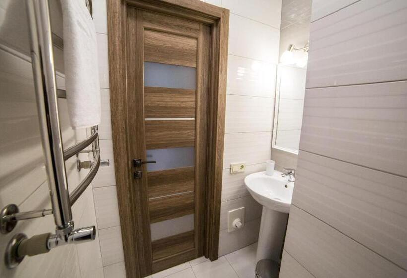 Pokój Klasyczny Czteroosobowy, Hollywood