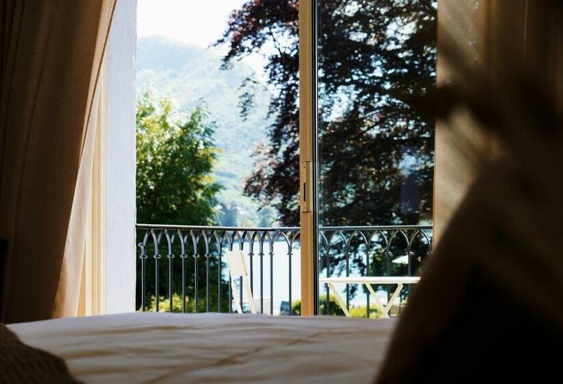Номер Deluxe Вид на Озеро, Hôtel Le Mouton Bleu