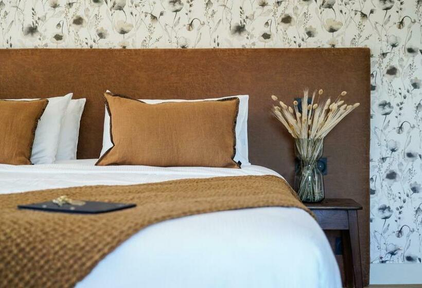 Полулюкс, Hôtel Le Mouton Bleu