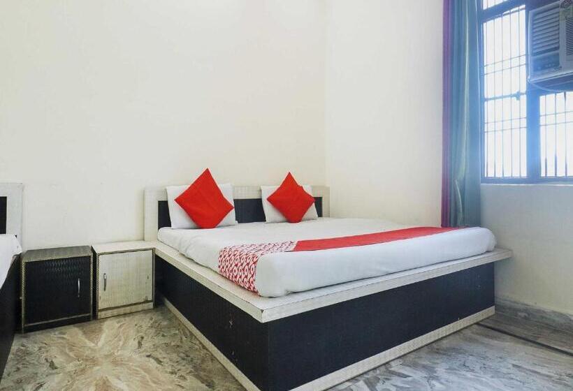 コンフォートトリプルルーム, Oyo 72863 New Satkar