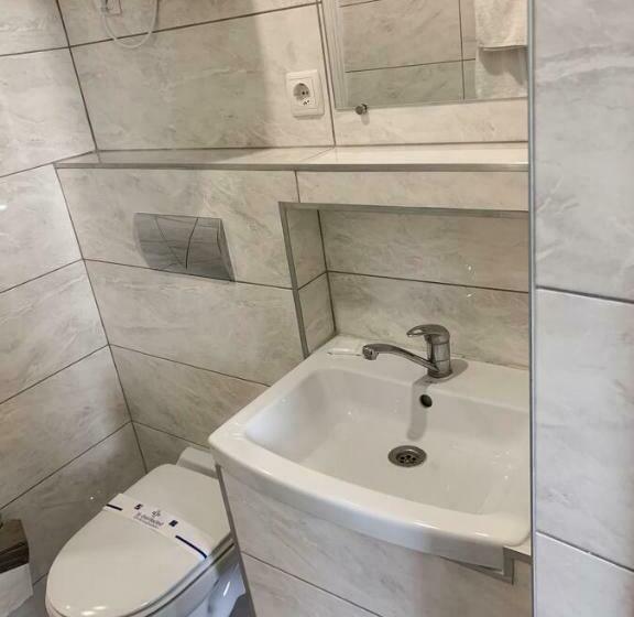 غرفة قياسية مزوَّدة بشُرفة, Relax Hotel   Restaurant Complex