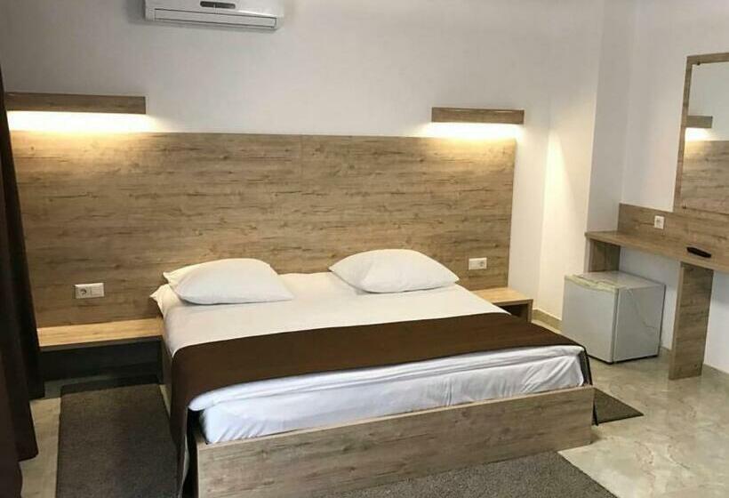 غرفة قياسية مزوَّدة بشُرفة, Relax Hotel   Restaurant Complex