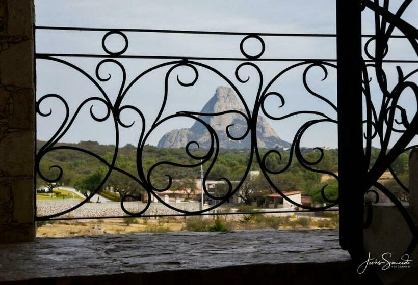 جناح, Suites Campestres Montebello