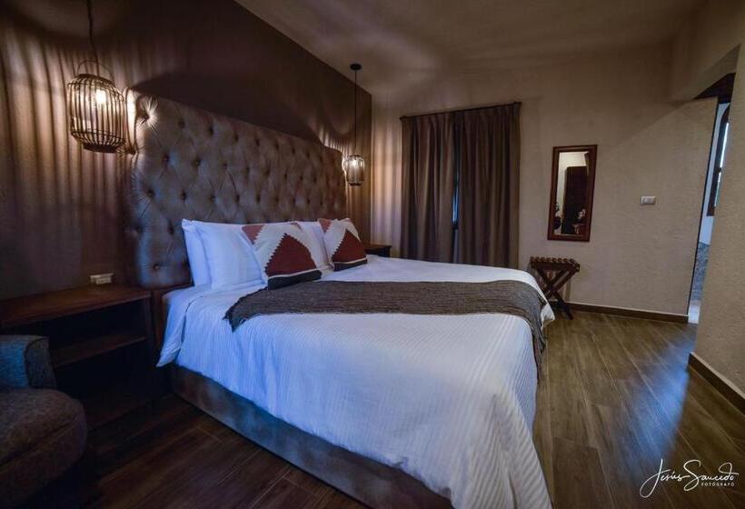 جناح مزود بتراس, Suites Campestres Montebello