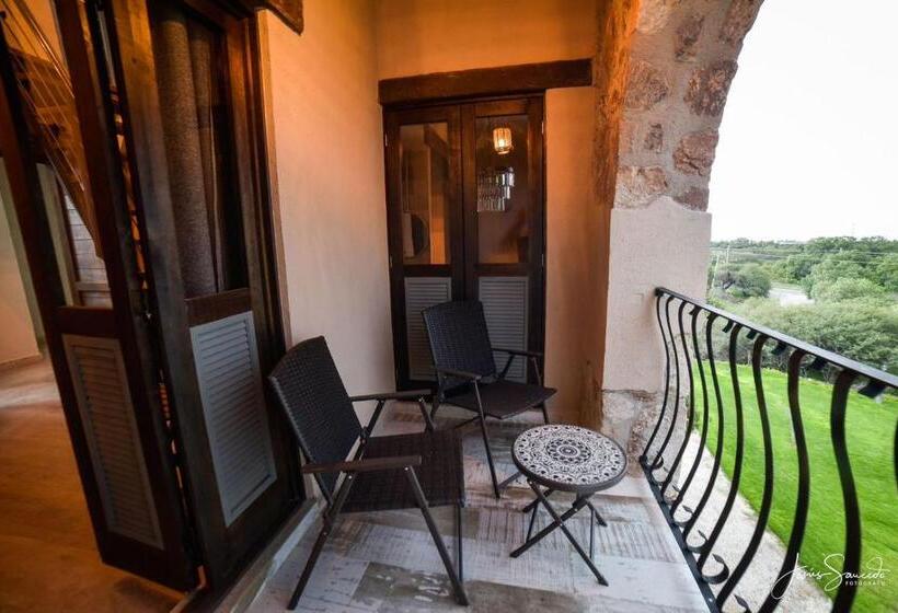 带阳台套房, Suites Campestres Montebello