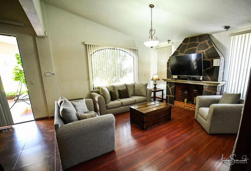 2间卧室的房子, Suites Campestres Montebello