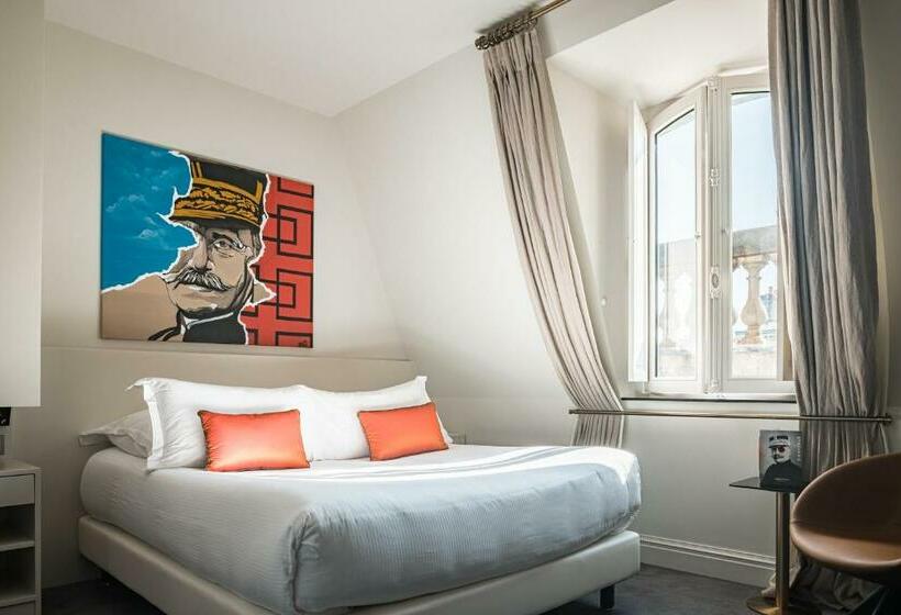 Habitaci�n Est�ndar Abuhardillada, Villas Foch Boutique Hotel & Spa Bordeaux