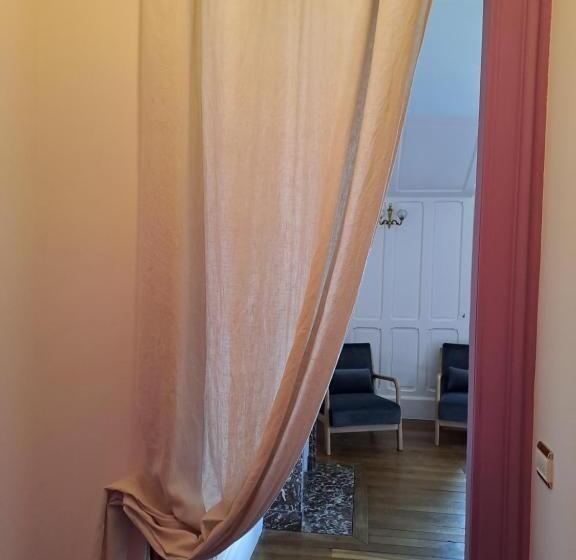 スタンダードルーム, Château De La Redortière