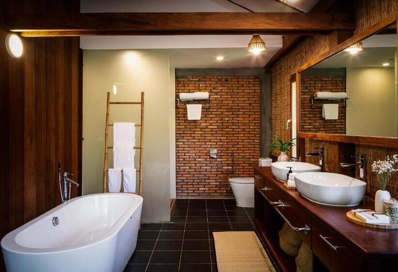 디럭스 방갈로, Farmhouse Resort & Spa