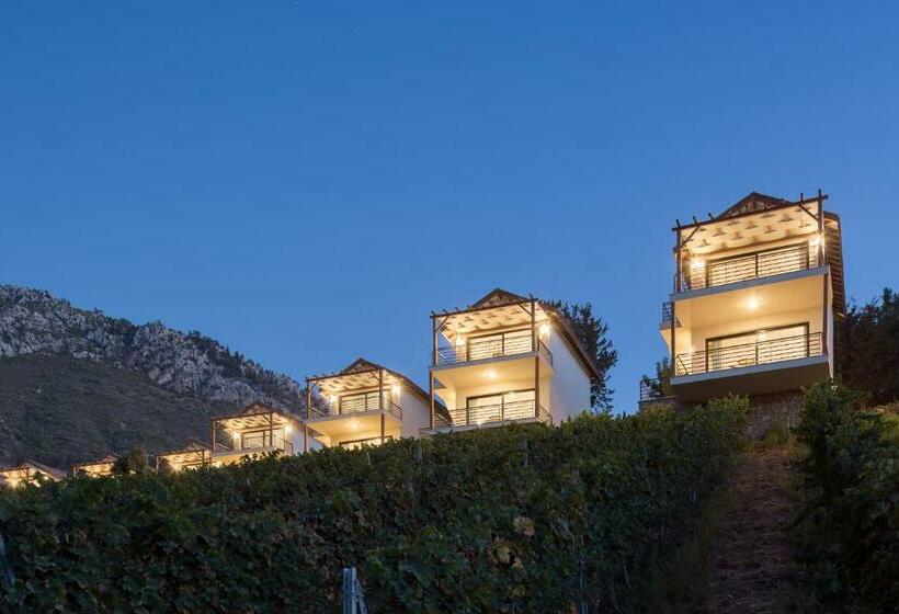 غرفة قياسية مطلّة علي البحر, Gillham Vineyard