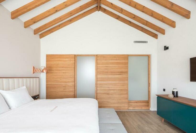 غرفة قياسية مطلّة علي البحر, Gillham Vineyard