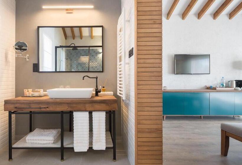 غرفة قياسية مطلّة علي البحر, Gillham Vineyard