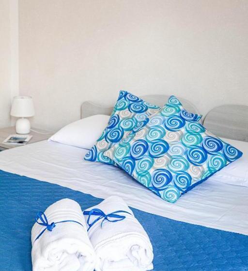 Quarto Triplo Deluxe, B&b Peonies