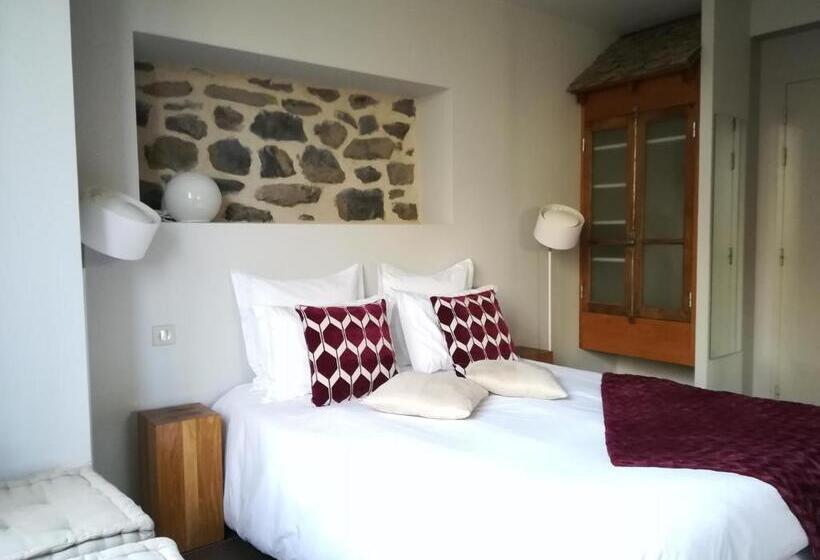 غرفة قياسية مزوَّدة بتراس, Aux Caprices D'aubrac