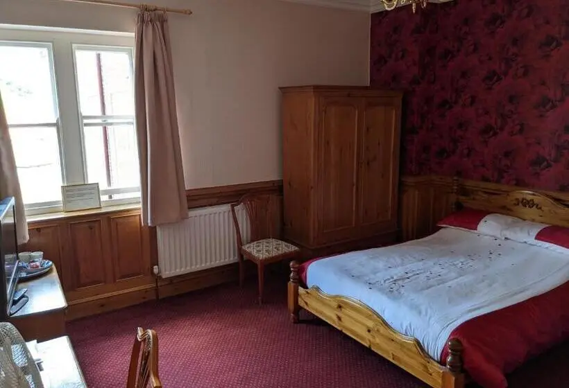 スタンダードトリプルルーム, The Londesborough Arms Bar With En Suite Rooms