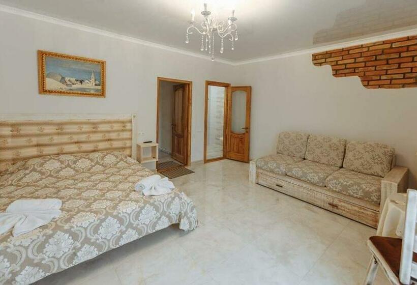 سوییت لوکس, бутик 2017