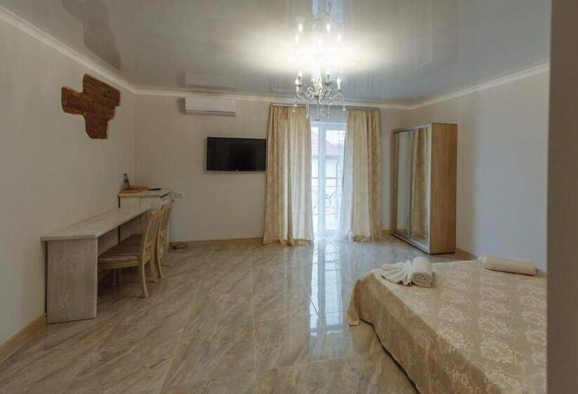 سوییت لوکس, бутик 2017