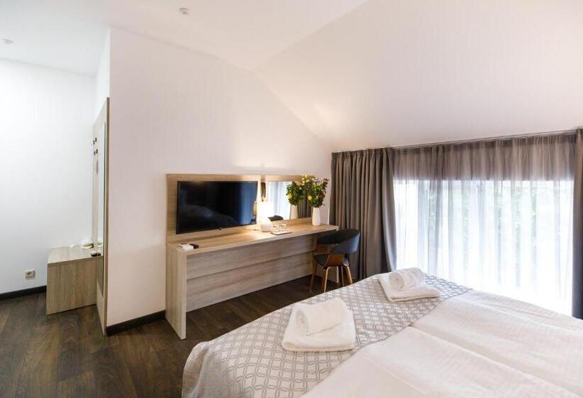 اتاق استاندارد, Antonio