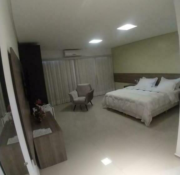 חדר דלוקס, Premium