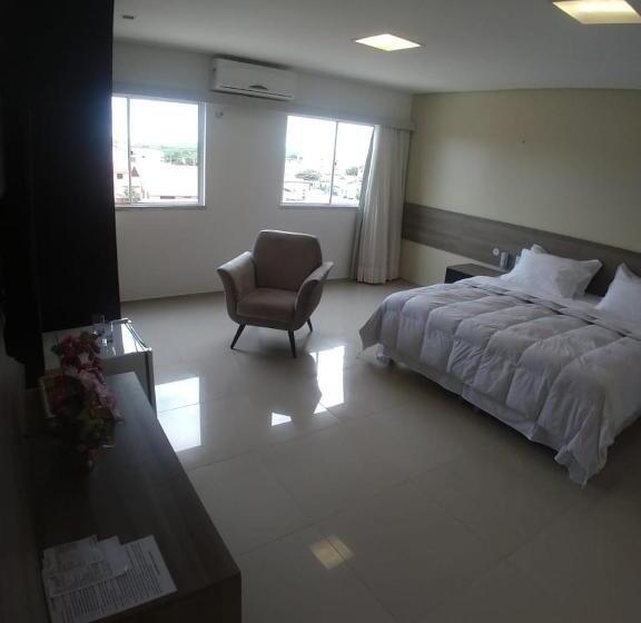 חדר דלוקס, Premium