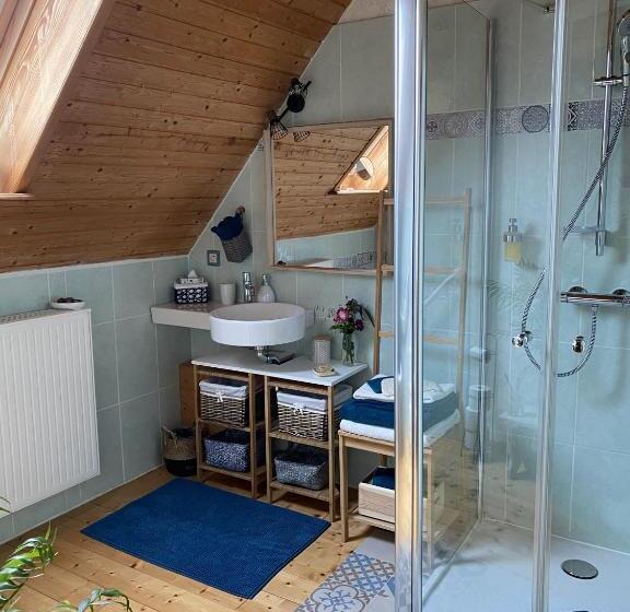 标准间, Le Nid De Cigognes