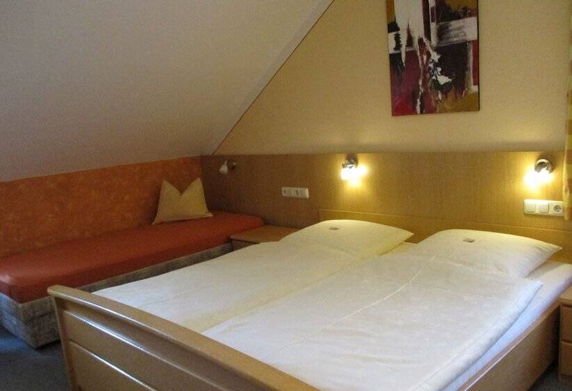 Номер Стандарт Трехместный, Pension Zum Schwan