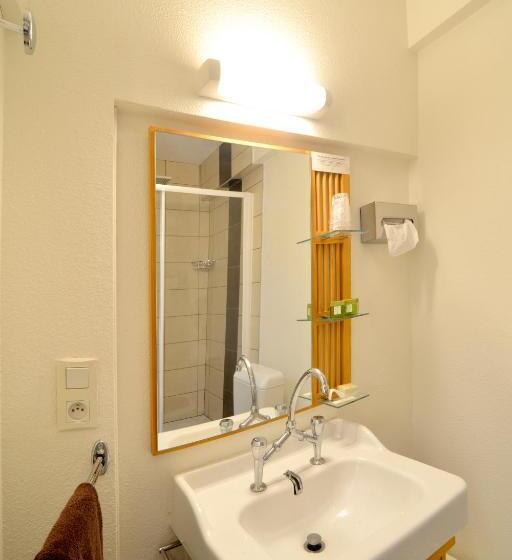 Номер Стандарт, L Auberge Des 3 Ponts