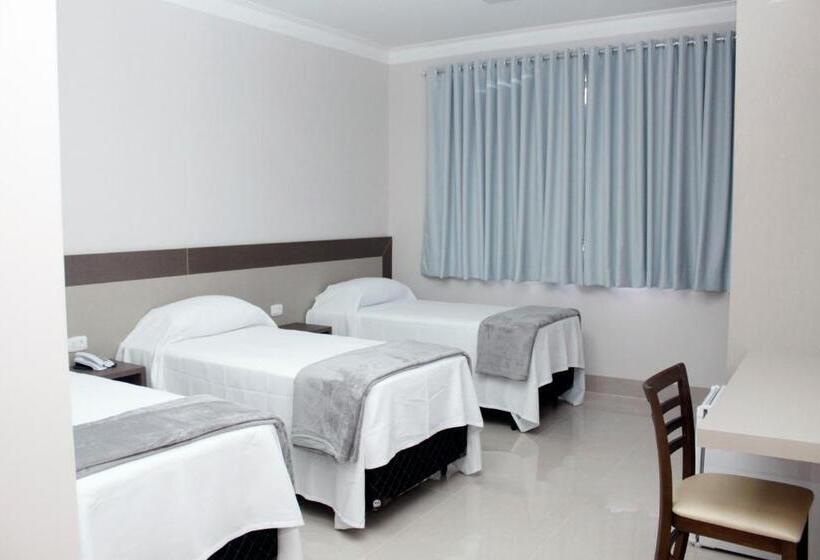 غرفة قياسية ثلاثية, Cadori