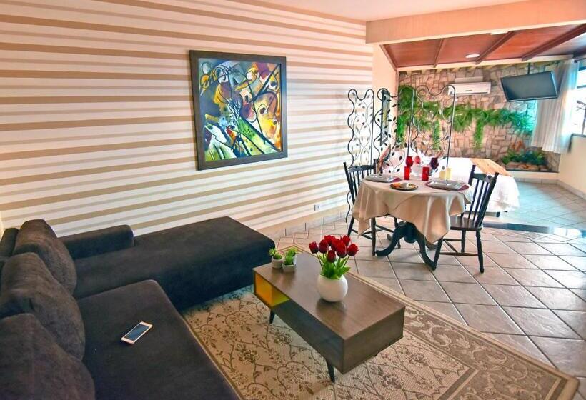 수피리어 스위트, Don Antonio