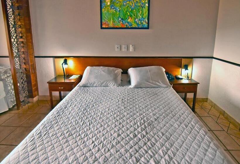 Family Suite, Don Antonio