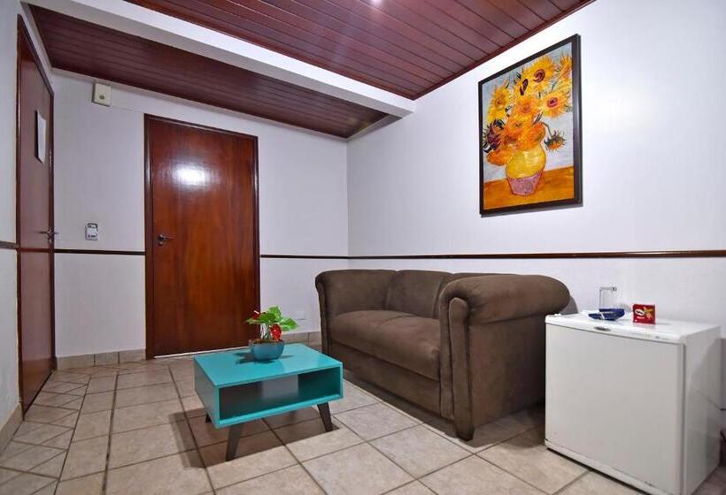 장애인을 위한 스탠다드 룸, Don Antonio