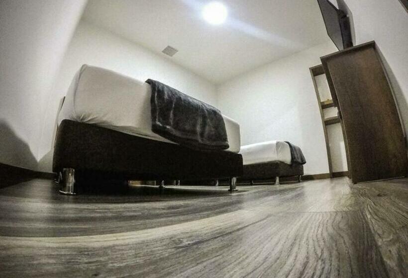 חדר סטנדרט, Junior Plaza