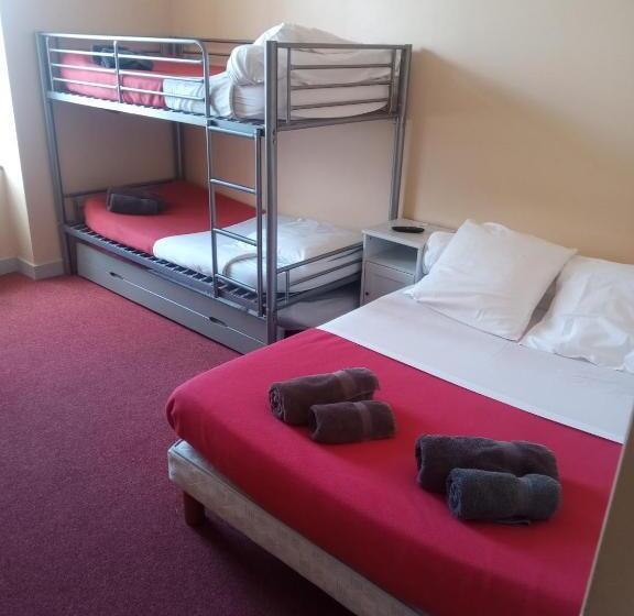 غرفة عائلية, Le Terminus