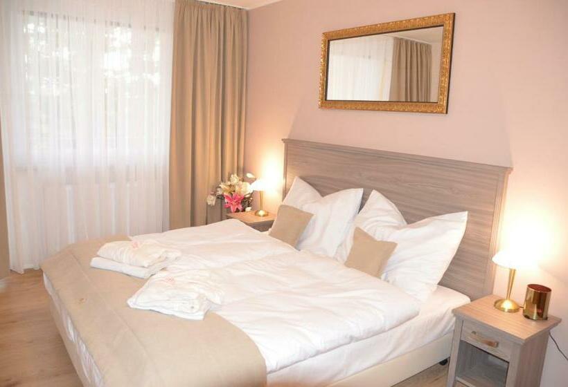 חדר סטנדרט מותאם לאדם עם מוגבלויות, Resort Erich