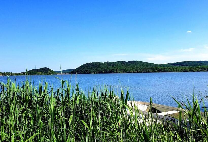 غرفة عائلية حمام مشترك, Kúti Vendégház