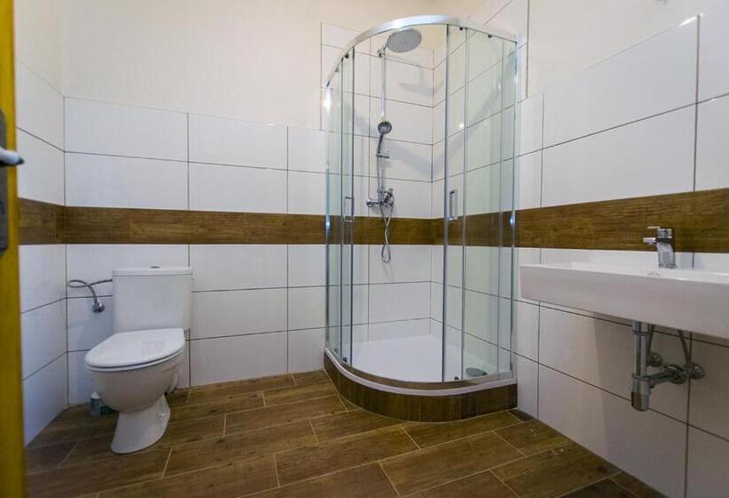 חדר סטנדרט לארבעה, Penzion Klášter