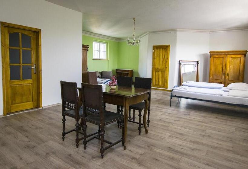 חדר סטנדרט לארבעה, Penzion Klášter