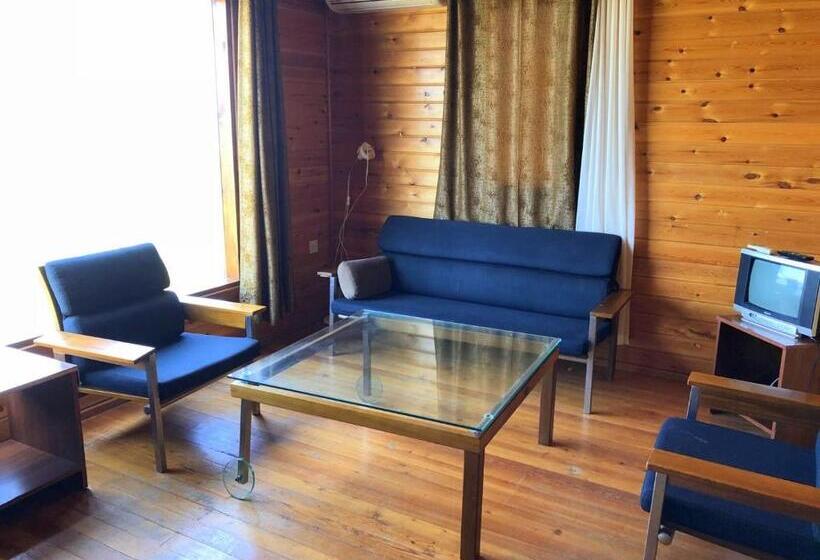 בקתה סטנדרטית, Zambak Holiday Village