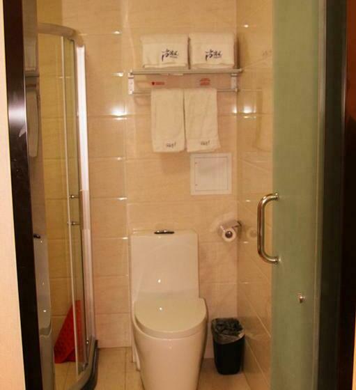 Семейный Номер, Thank Inn Chain Hotel Shandong Heze Yuncheng County Ximen Street Shuichu Haohan City
